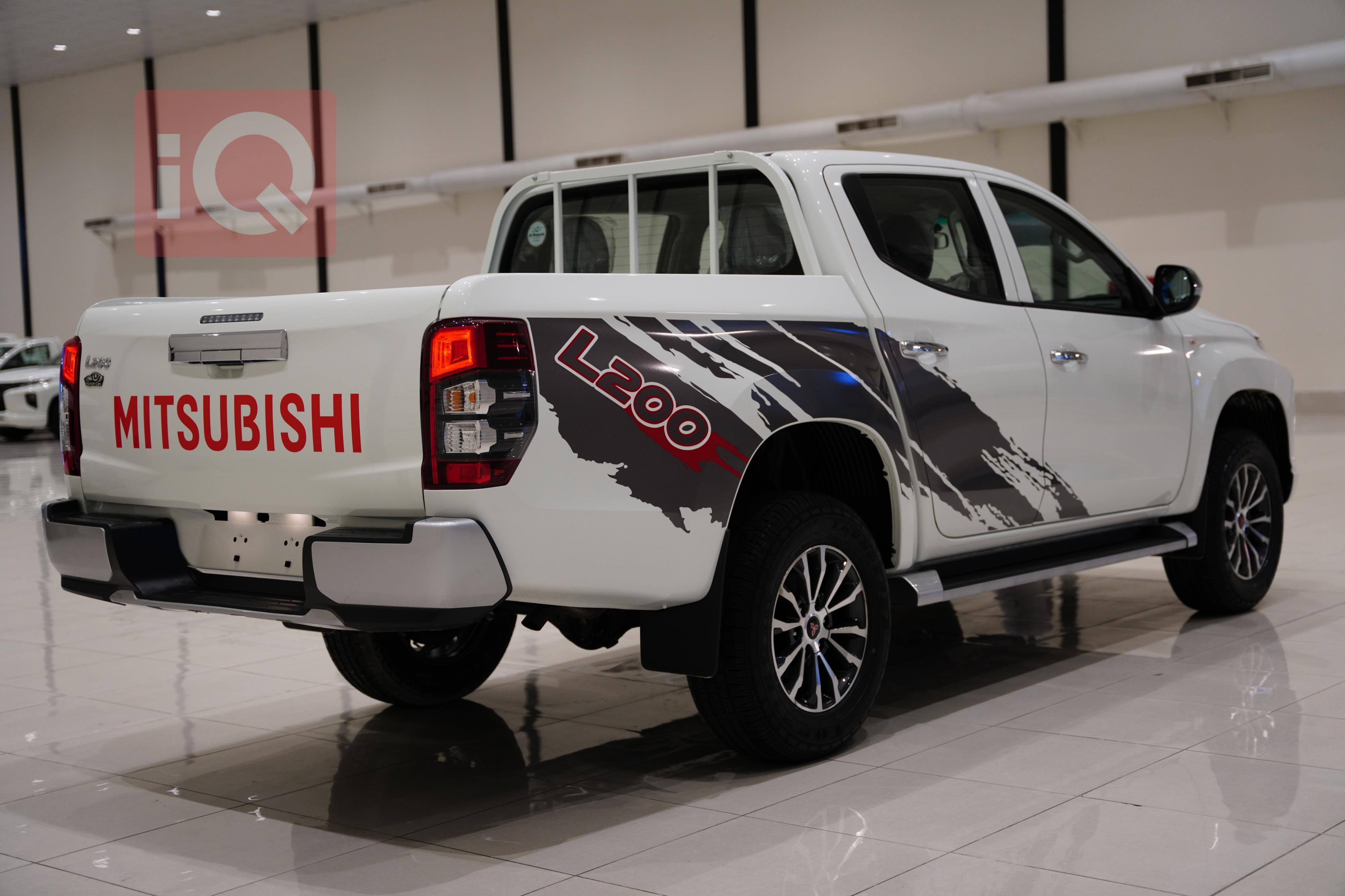 میتسوبیشی L200